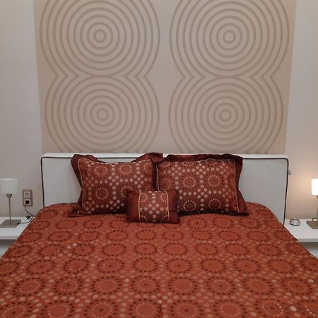 Modern, Quiet & Cozy Apartment In The Middle Of Downtown Near Danube At Fashion Street بودابست المظهر الخارجي الصورة