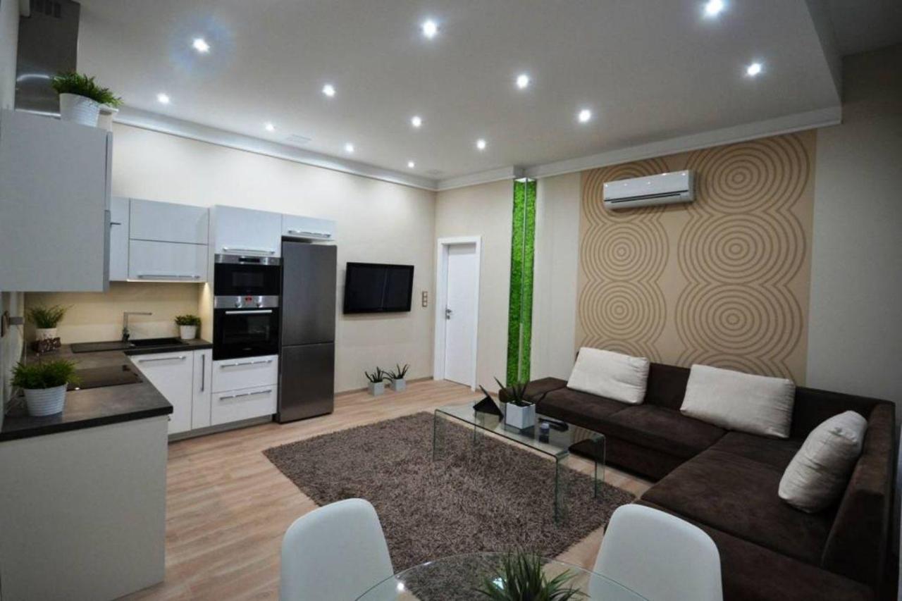 Modern, Quiet & Cozy Apartment In The Middle Of Downtown Near Danube At Fashion Street بودابست المظهر الخارجي الصورة