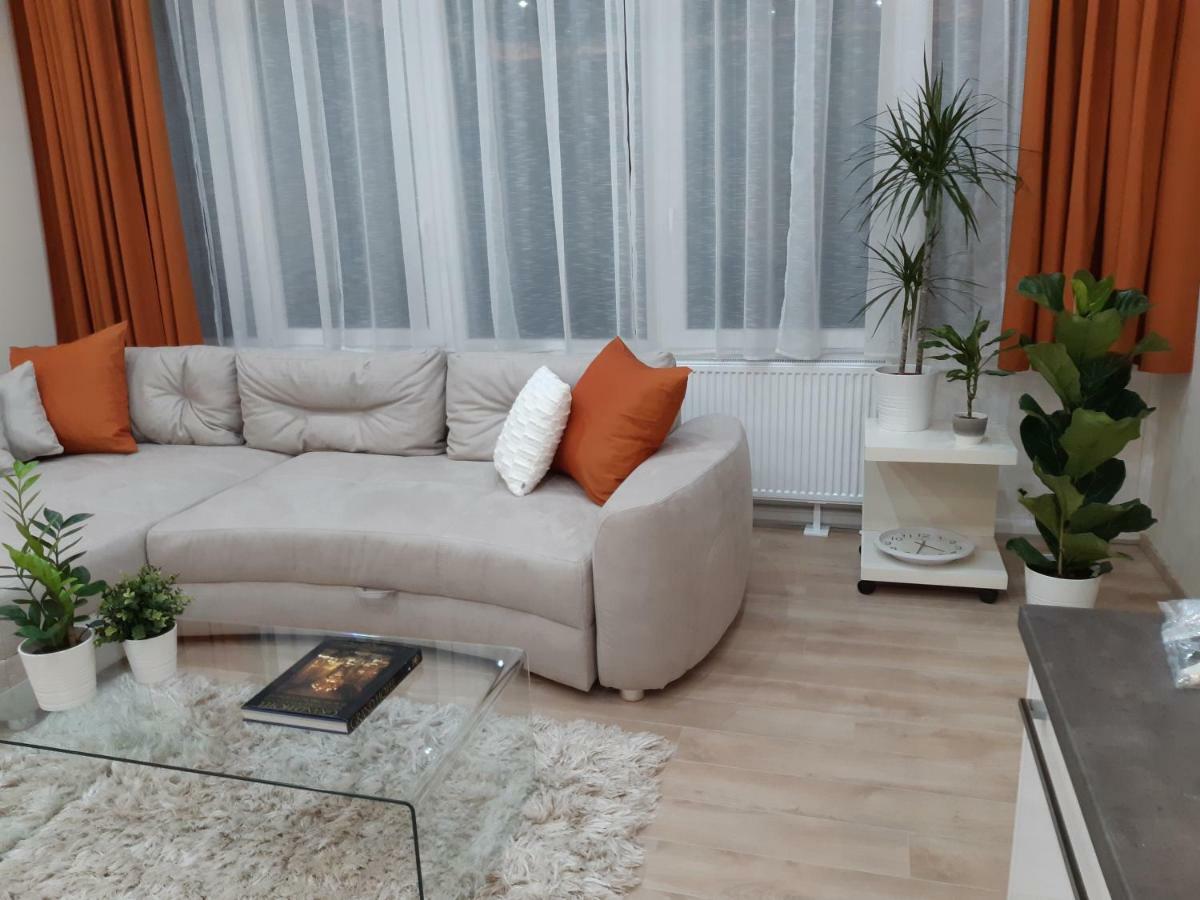 Modern, Quiet & Cozy Apartment In The Middle Of Downtown Near Danube At Fashion Street بودابست المظهر الخارجي الصورة