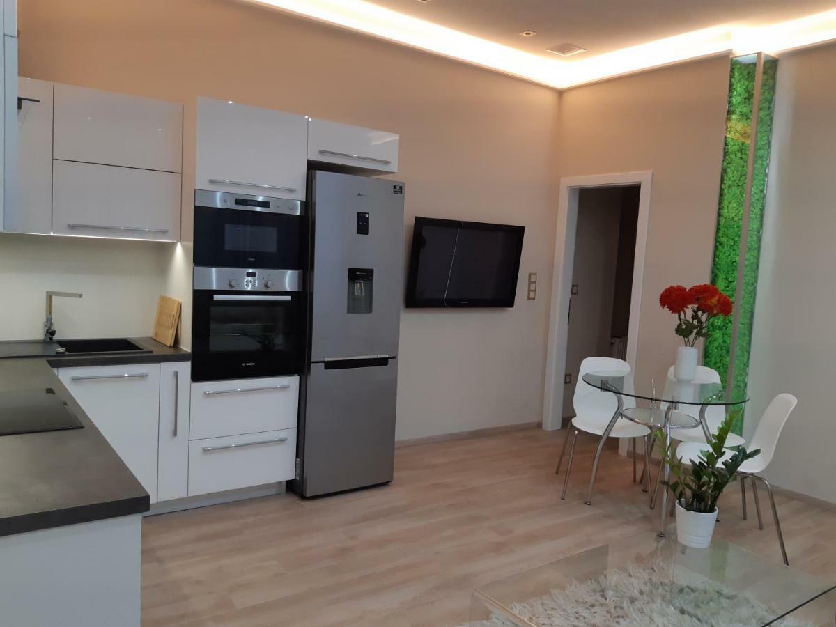 Modern, Quiet & Cozy Apartment In The Middle Of Downtown Near Danube At Fashion Street بودابست المظهر الخارجي الصورة