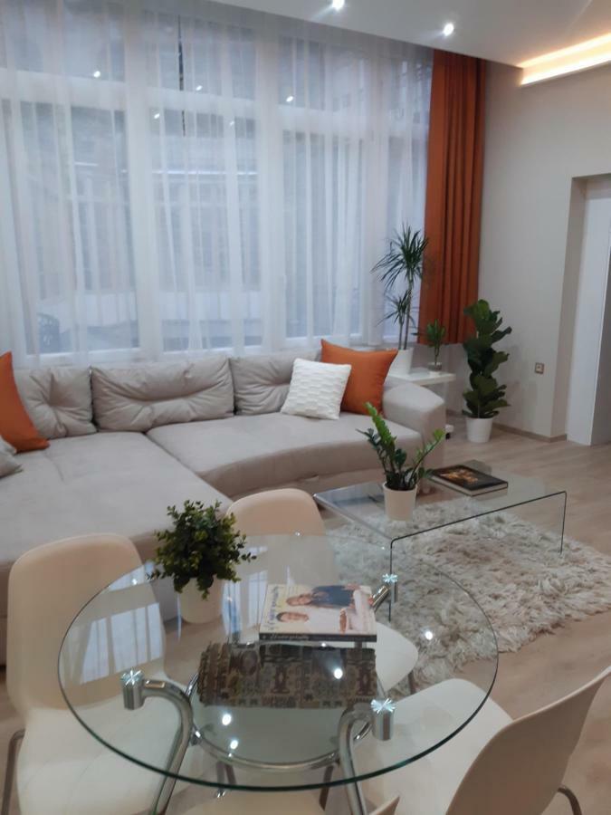 Modern, Quiet & Cozy Apartment In The Middle Of Downtown Near Danube At Fashion Street بودابست المظهر الخارجي الصورة